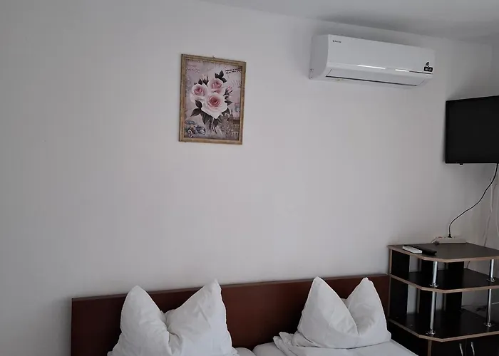 Casa Dina